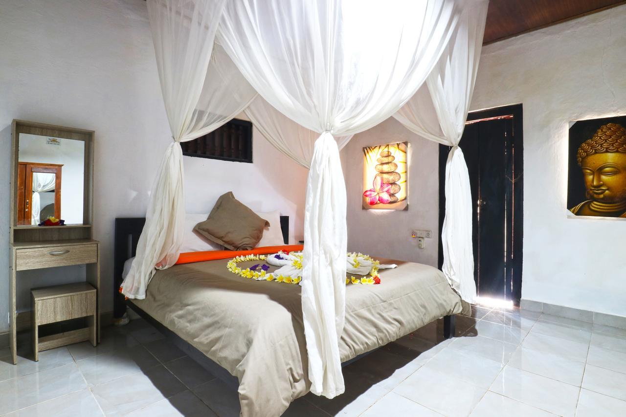 Sunjaya Kubu Guesthouse Nusa Lembongan  Ngoại thất bức ảnh