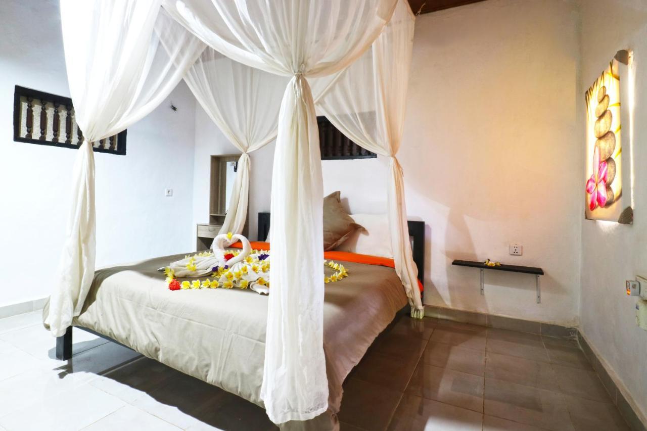Sunjaya Kubu Guesthouse Nusa Lembongan  Ngoại thất bức ảnh