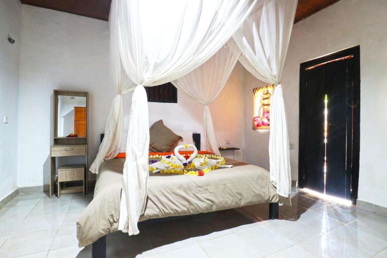 Sunjaya Kubu Guesthouse Nusa Lembongan  Ngoại thất bức ảnh