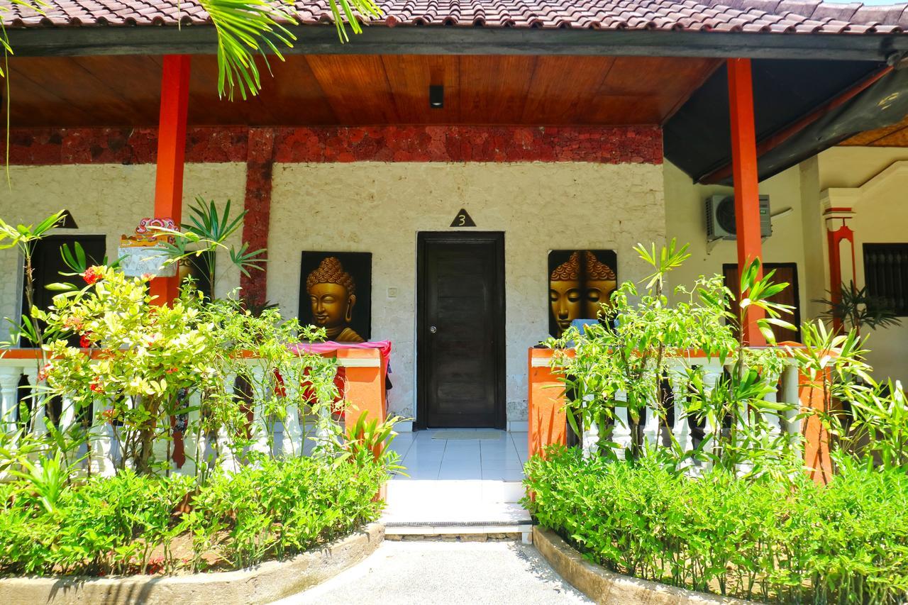Sunjaya Kubu Guesthouse Nusa Lembongan  Ngoại thất bức ảnh
