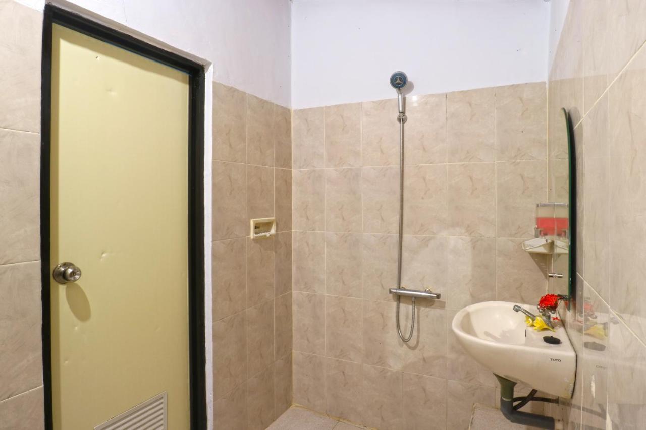 Sunjaya Kubu Guesthouse Nusa Lembongan  Ngoại thất bức ảnh